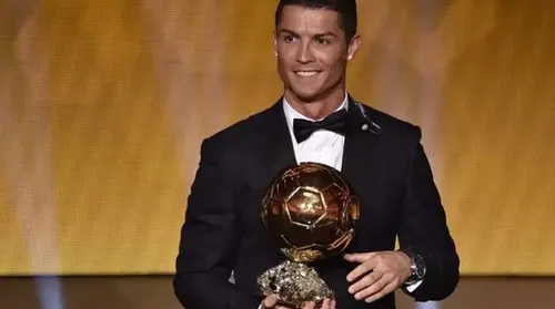 CR7 supera Messi e é escolhido como o melhor Bola de Ouro da história - Imagem