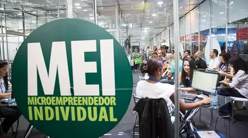 Governo federal sanciona lei que perdoa dívida e aumenta limite de MEI - Imagem