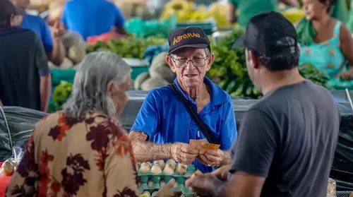 Idosos participam de 38,8 mil empresas com registro ativo - Imagem