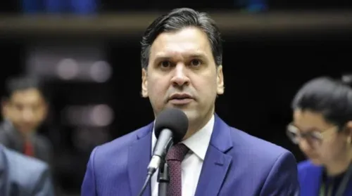 Isnaldo Bulhões reafirma apoio do MDB alagoano a Lula após decisão nacional - Imagem