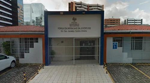 Jovem é apreendida após condenação por encomendar morte de ex-patrão - Imagem