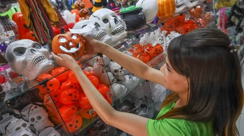 Lojistas de Maceió reforçam estoque para os eventos do Dia das Bruxas - Imagem