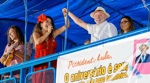 Lula completa 81 anos dois dias após ser reeleito presidente - Imagem