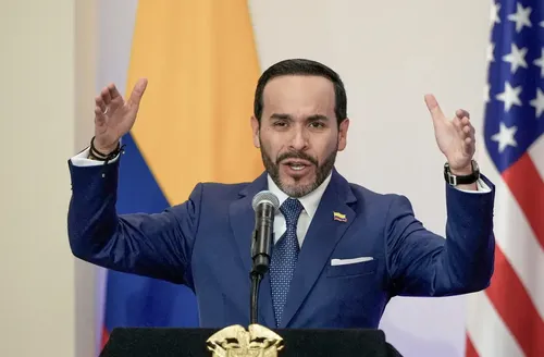 Governo da Colômbia assina decreto que criminaliza protestos