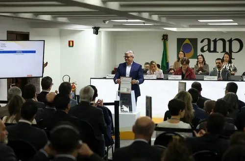 Leilão do pré-sal termina com sete blocos arrematados