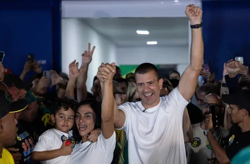 TSE anula votos de Garotinho e Douglas Ruas será eleito no RJ