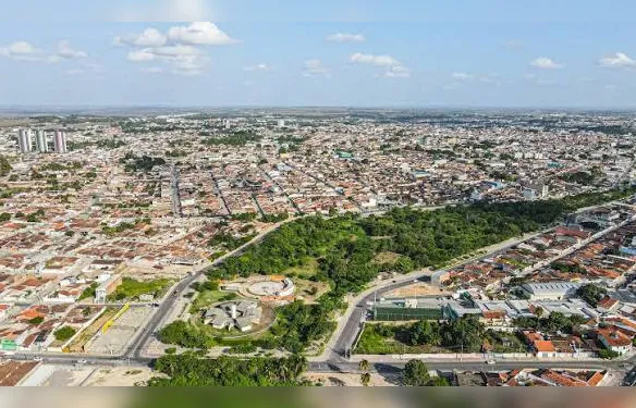 Após ameaças a vizinhos em Arapiraca, policial civil se rende durante negociação