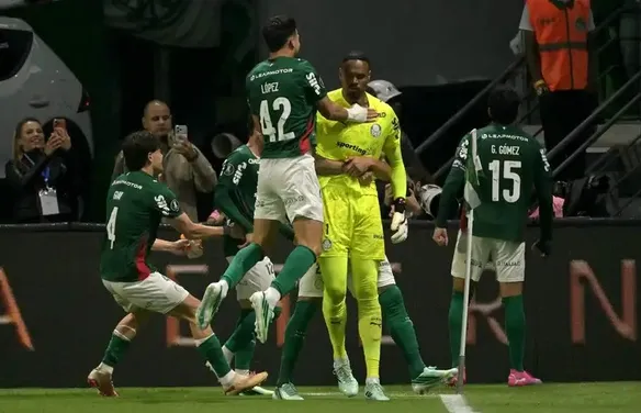 Palmeiras supera Flu nos pênaltis e avança à decisão da Libertadores