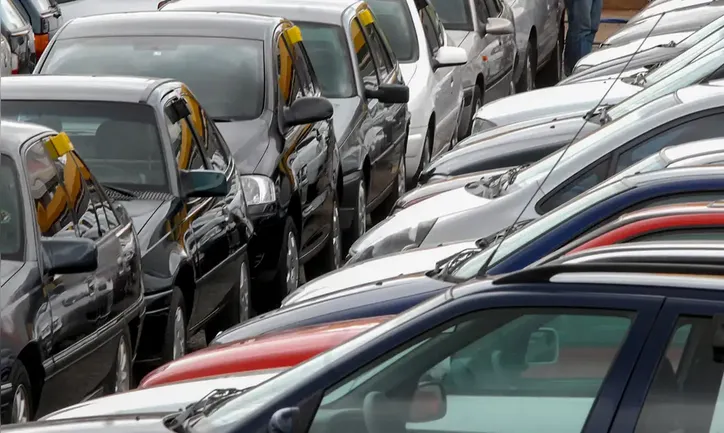 Venda de automóveis e comerciais leves cresceu 22,5% no mês