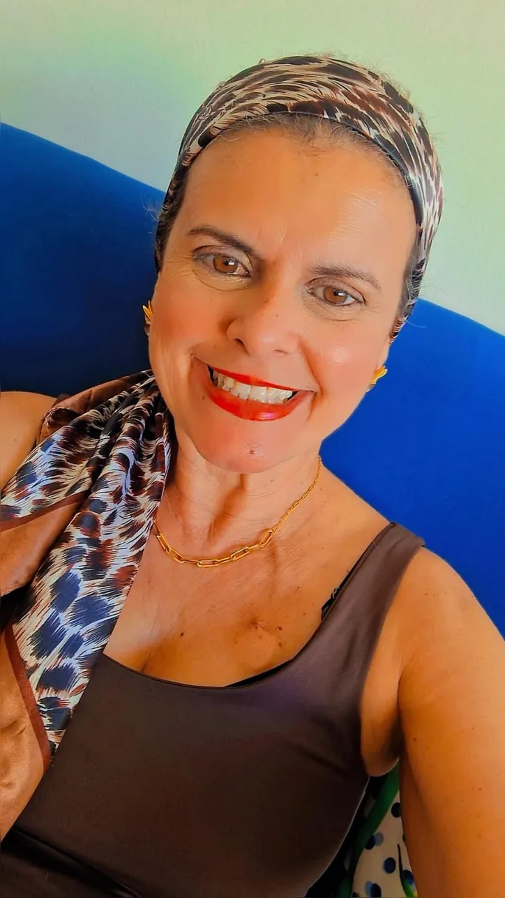 Jornalista Luciana Martins enfrentou câncer com fé e apoio