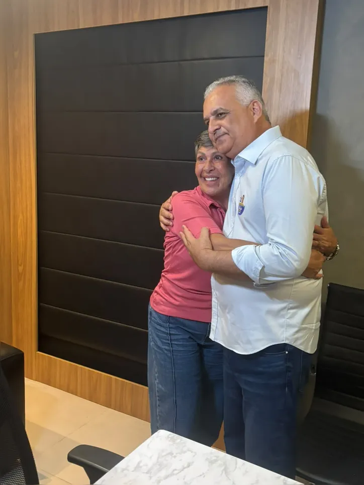 Imagem ilustrativa da imagem Célia declara apoio a Flávio e prevê vitória no segundo turno
