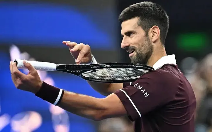 Djokovic volta a vencer um torneio de tênis após três anos