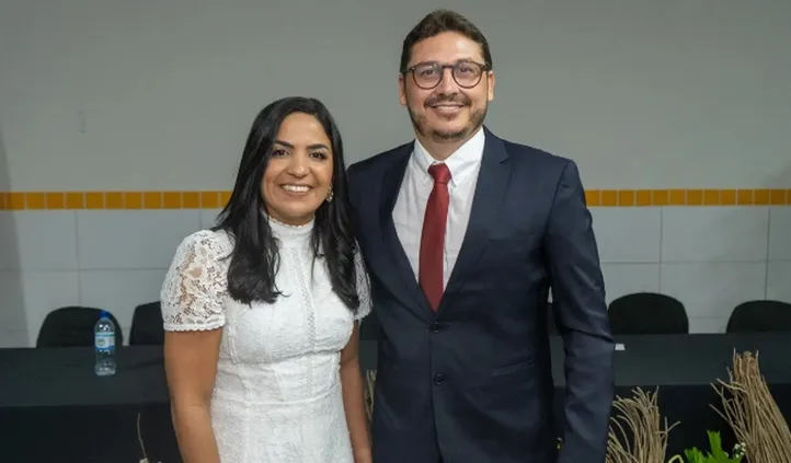 Imagem ilustrativa da imagem Justiça Eleitoral cassa mandatos da prefeita e do vice de São Luís do Quitunde