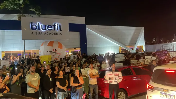 Imagem ilustrativa da imagem Manifestantes protestam contra maus-tratos a gata em academia na Ponta Verde