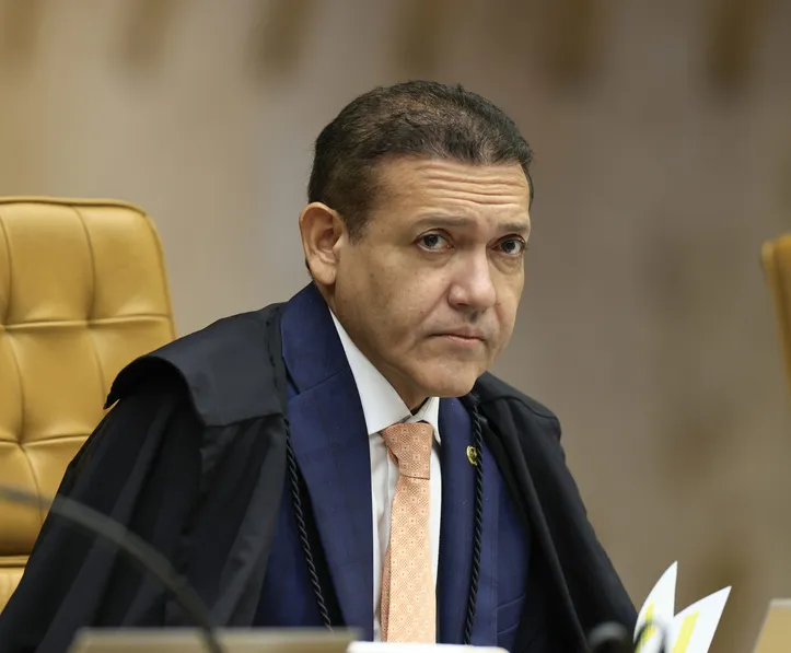 Imagem ilustrativa da imagem Nunes Marques fixa 48 horas para volta do ‘Exército do Lula’