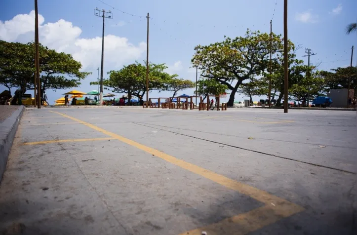 Imagem ilustrativa da imagem Reordenamento de ambulantes no calçadão da Orla de Maceió começa nesta quinta (29)