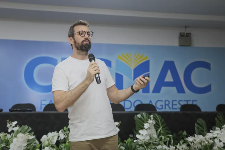 Seminário no Cesmac do Agreste debate propósito profissional, saúde e construção da paz