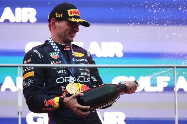 Max anota recorde e chega a 11 anos seguidos com vitória na F1