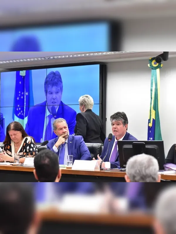 PF: INSS ignorou seis alertas e atendeu grupos suspeitos